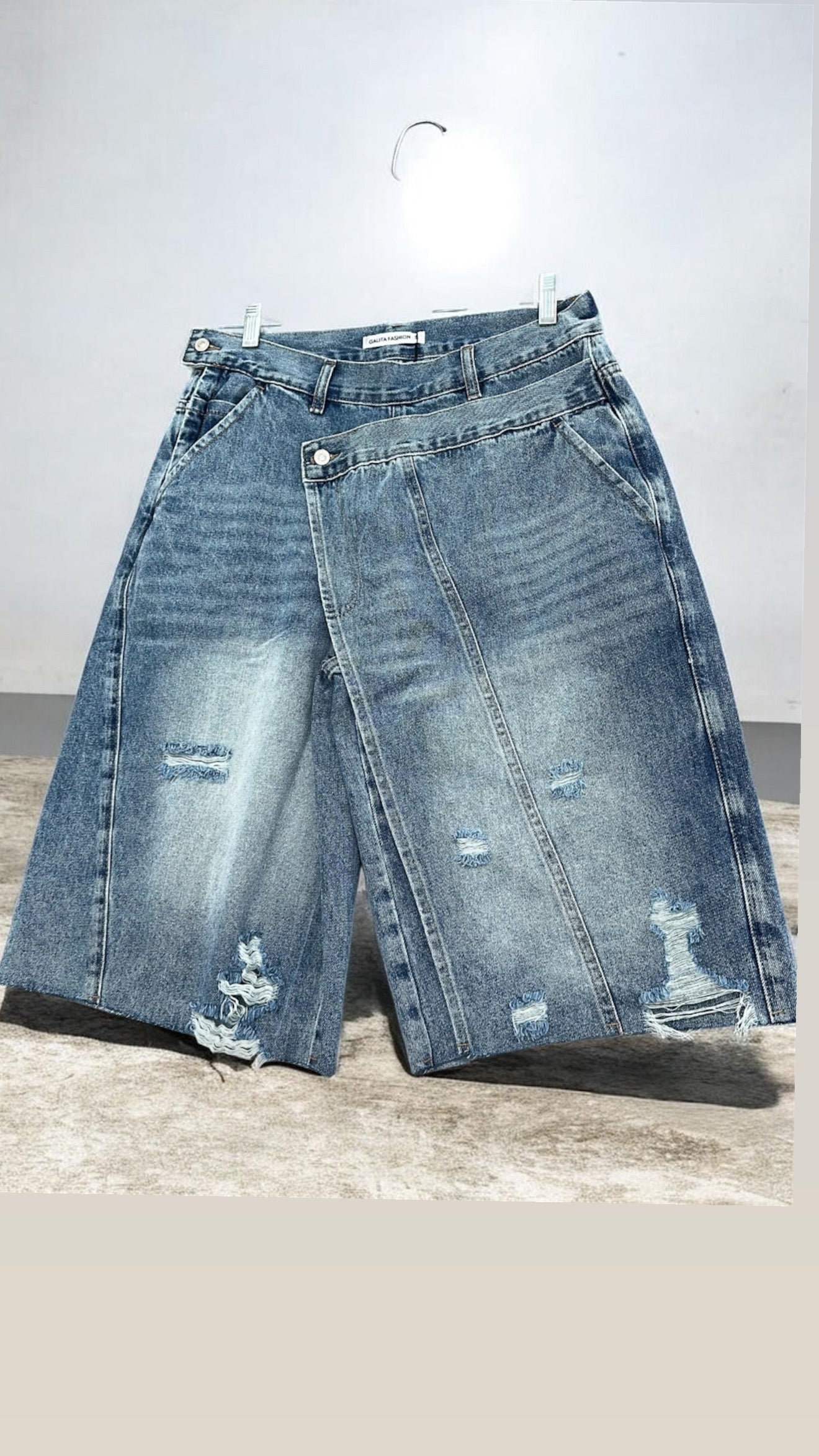 Denis capri